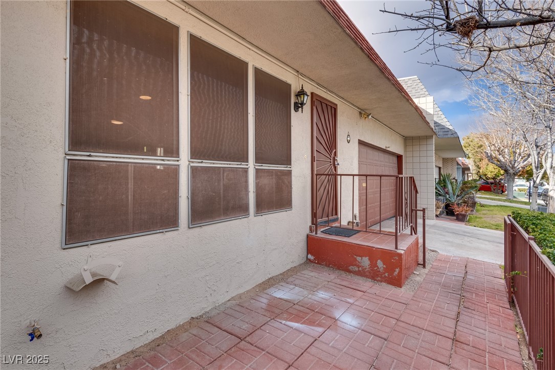 3767 Monument Street Property Photo 4