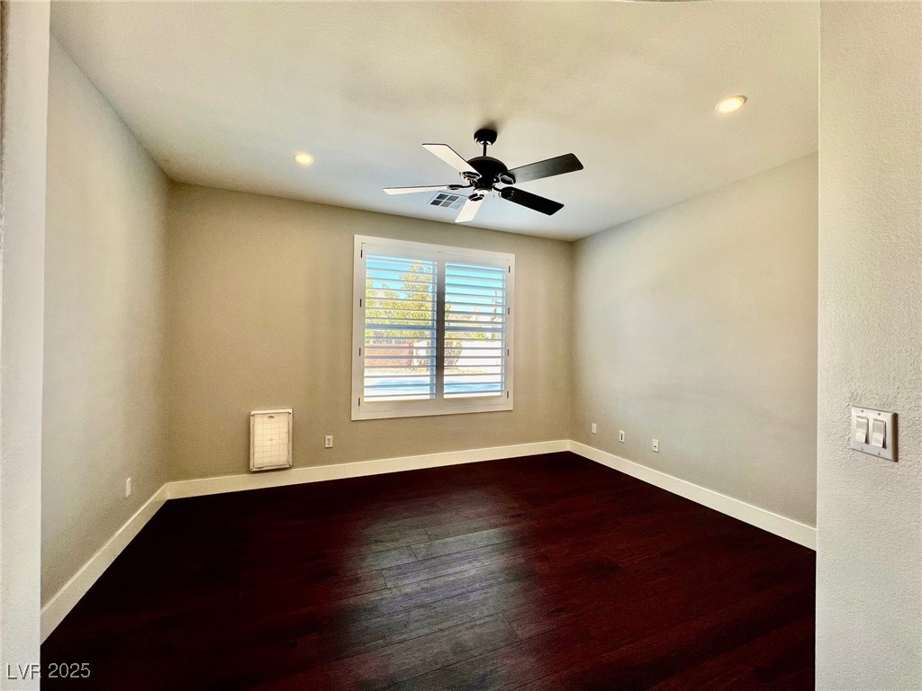 2604 Cliff Lodge Avenue Property Photo 3