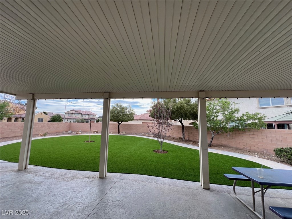 2604 Cliff Lodge Avenue Property Photo 34