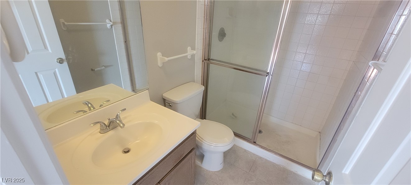 5576 West Rochelle Avenue 25c Property Photo 5
