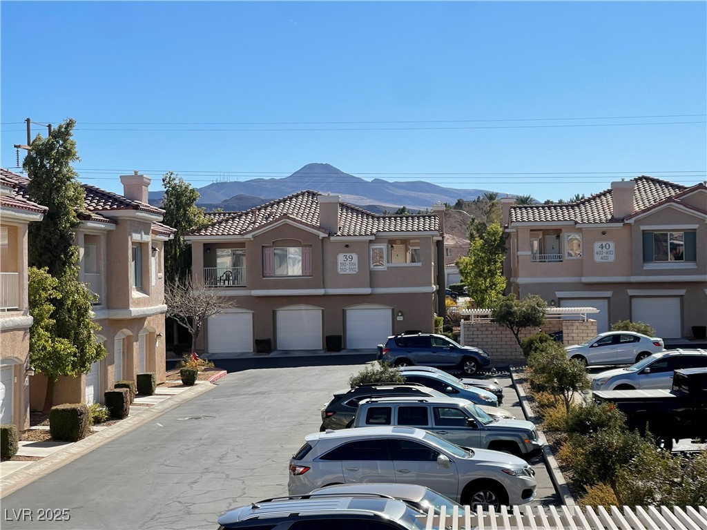 251 South Green Valley Parkway 3621 Property Photo 15