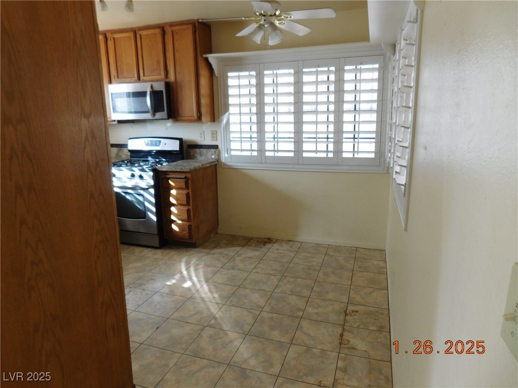 384 Norlina Court Property Photo 5