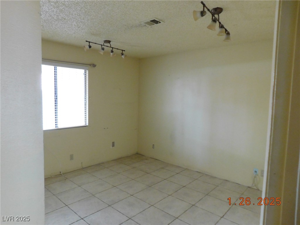 384 Norlina Court Property Photo 16
