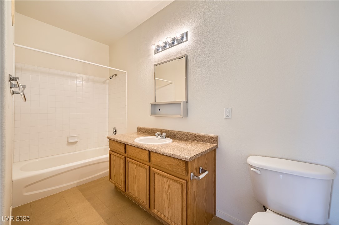 2051 Hussium Hills Street 207 Property Photo 12