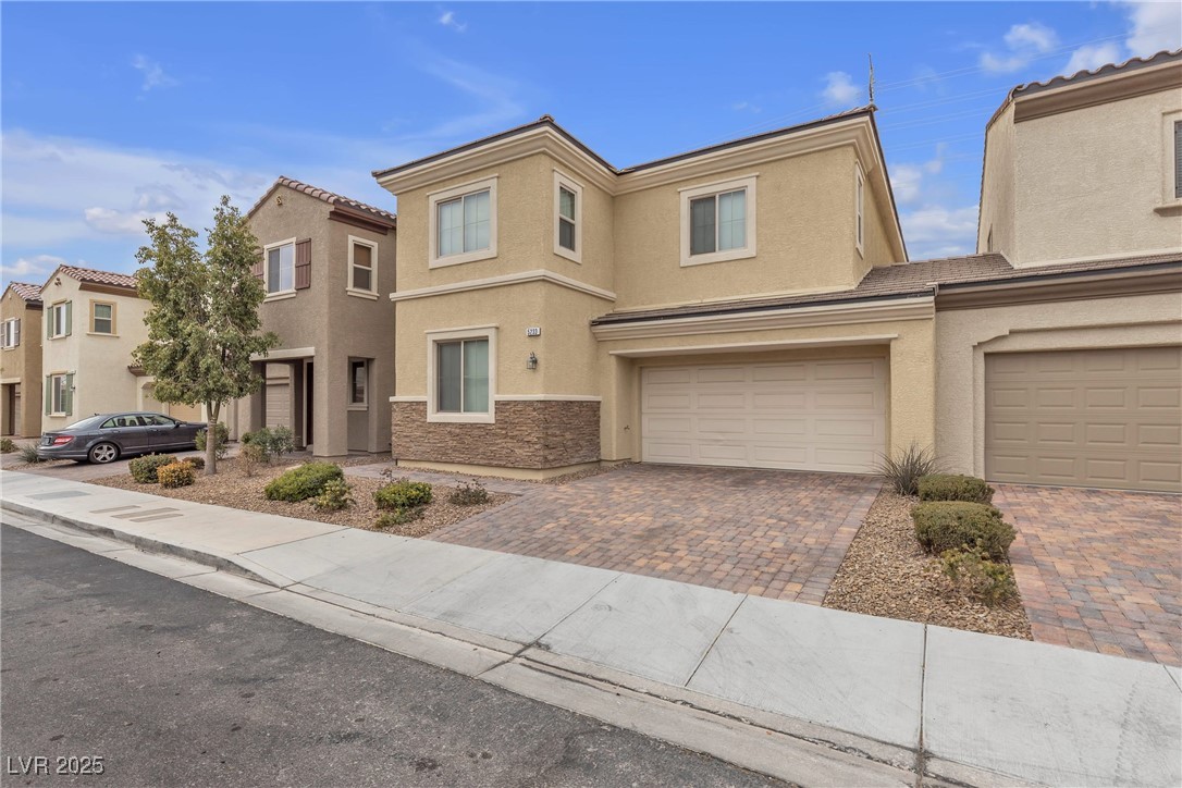 5233 Fiery Sky Ridge Street Property Photo 3