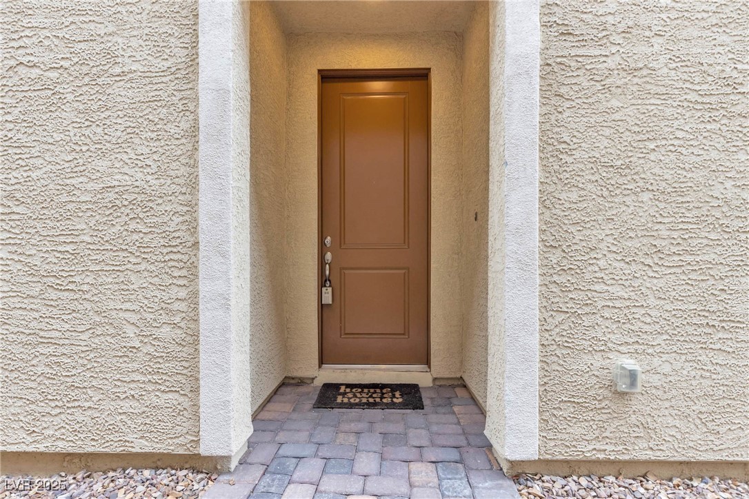 5233 Fiery Sky Ridge Street Property Photo 5