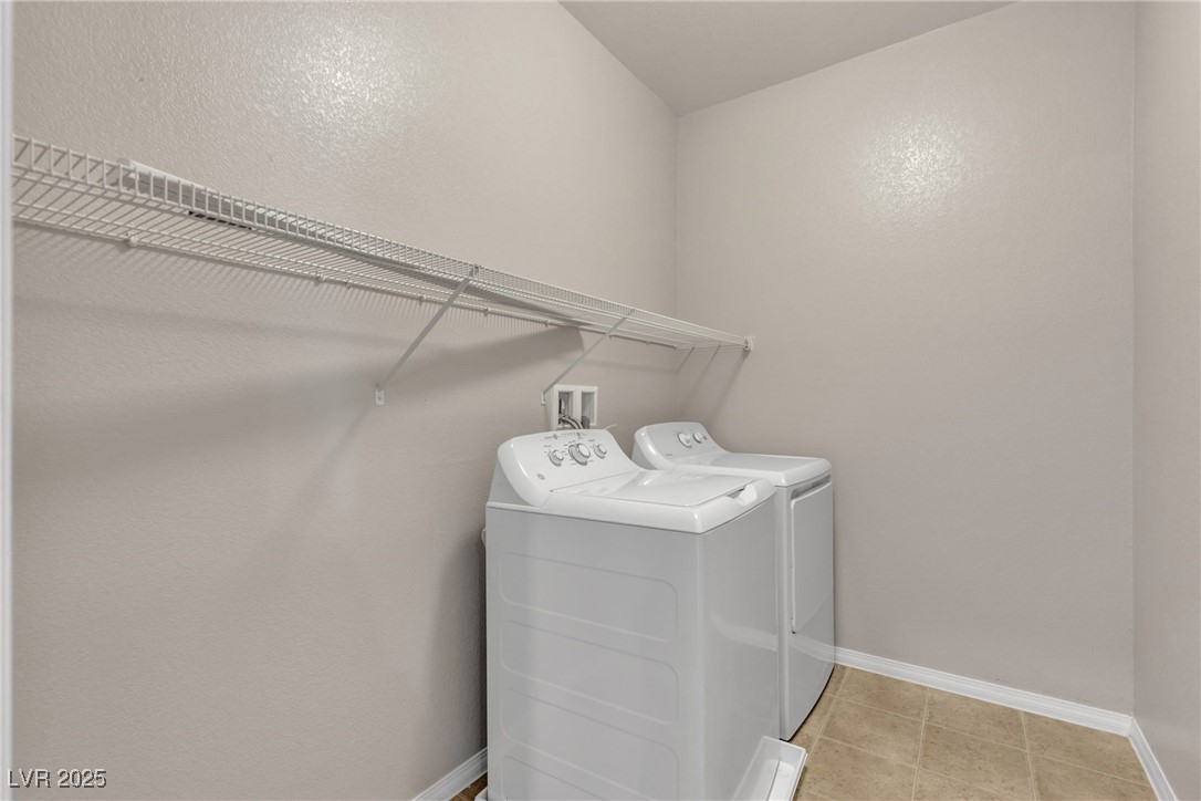 5233 Fiery Sky Ridge Street Property Photo 24