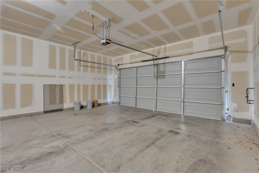 5233 Fiery Sky Ridge Street Property Photo 43