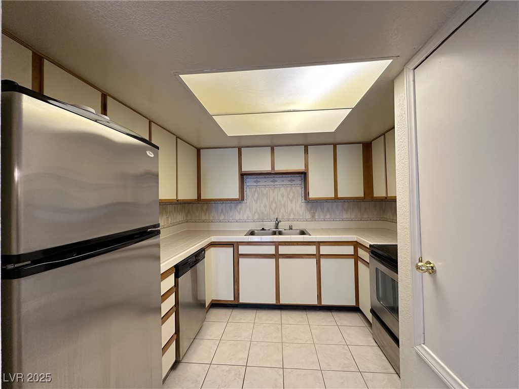1944 Las Palmas Lane 175 Property Photo 19