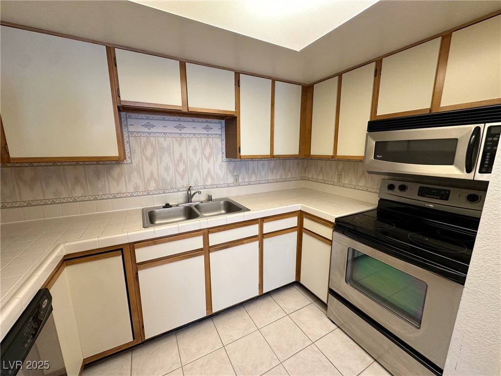 1944 Las Palmas Lane 175 Property Photo 22