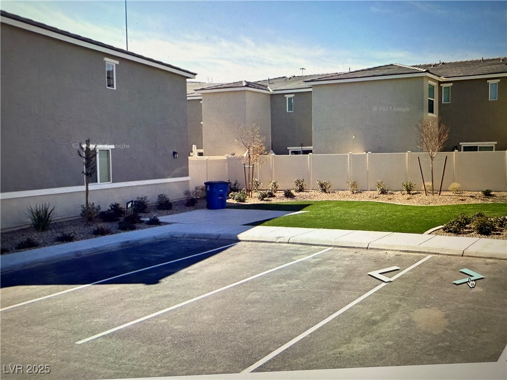 2853 Tahiti Grape Way 3 Property Photo 2