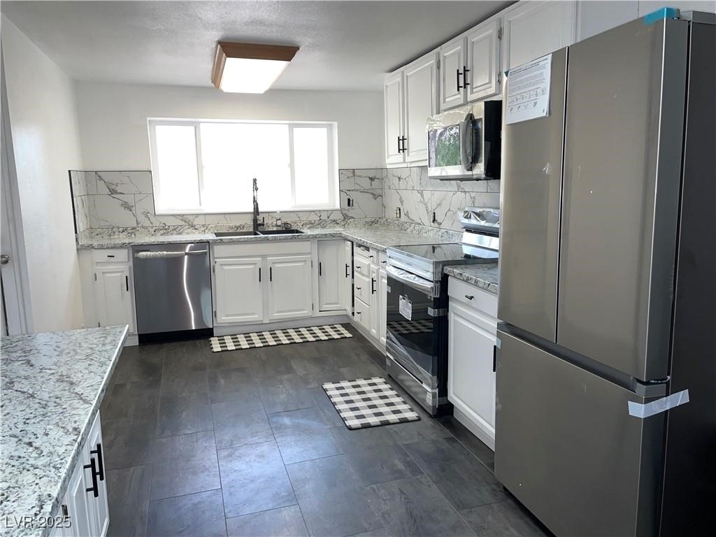 376 Main Street Property Photo 4