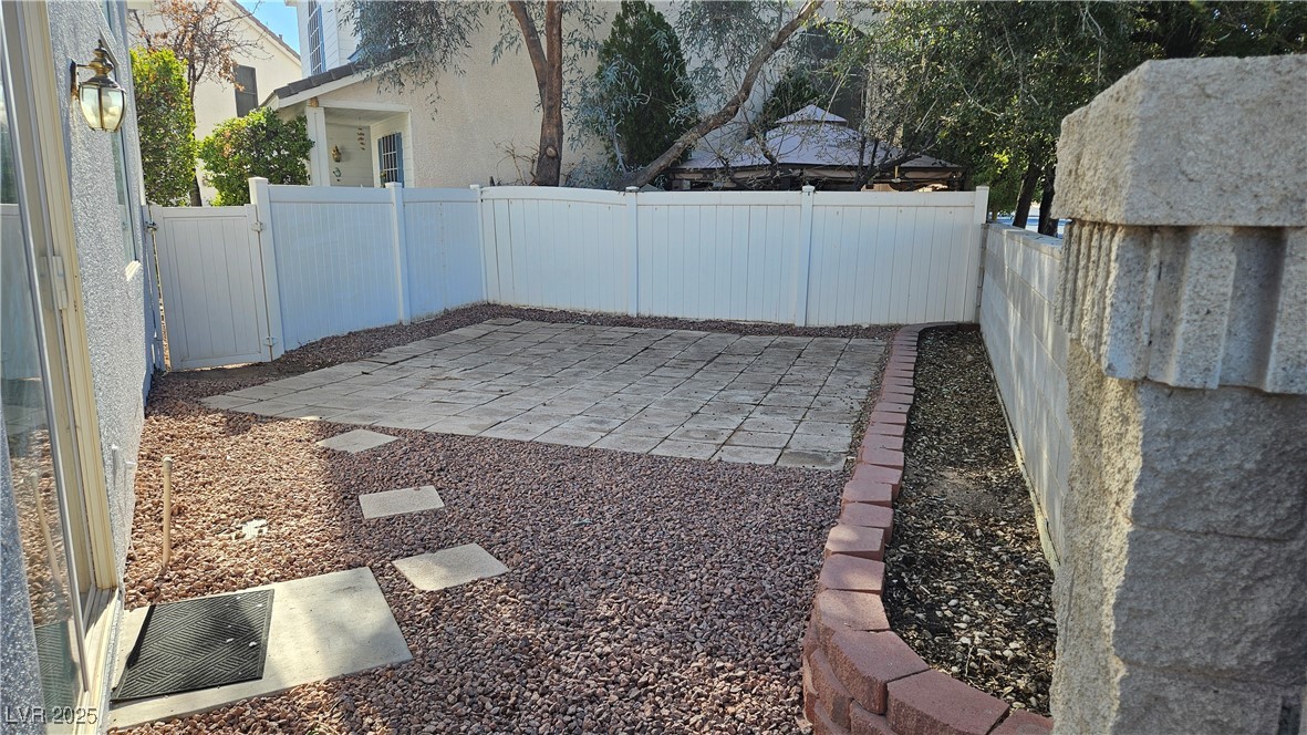 10337 Adams Chase Street Property Photo 2