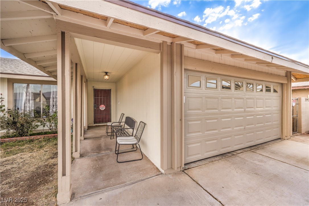 5809 Robin Lane Property Photo 4