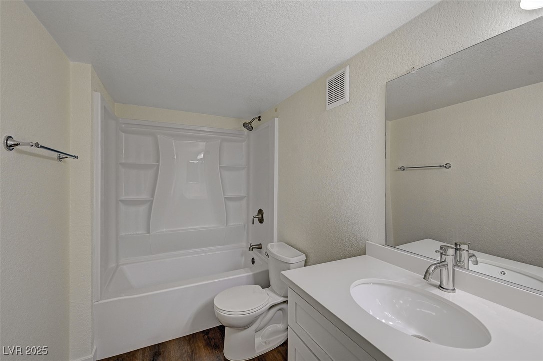 8101 West Flamingo Road 2037 Property Photo 28