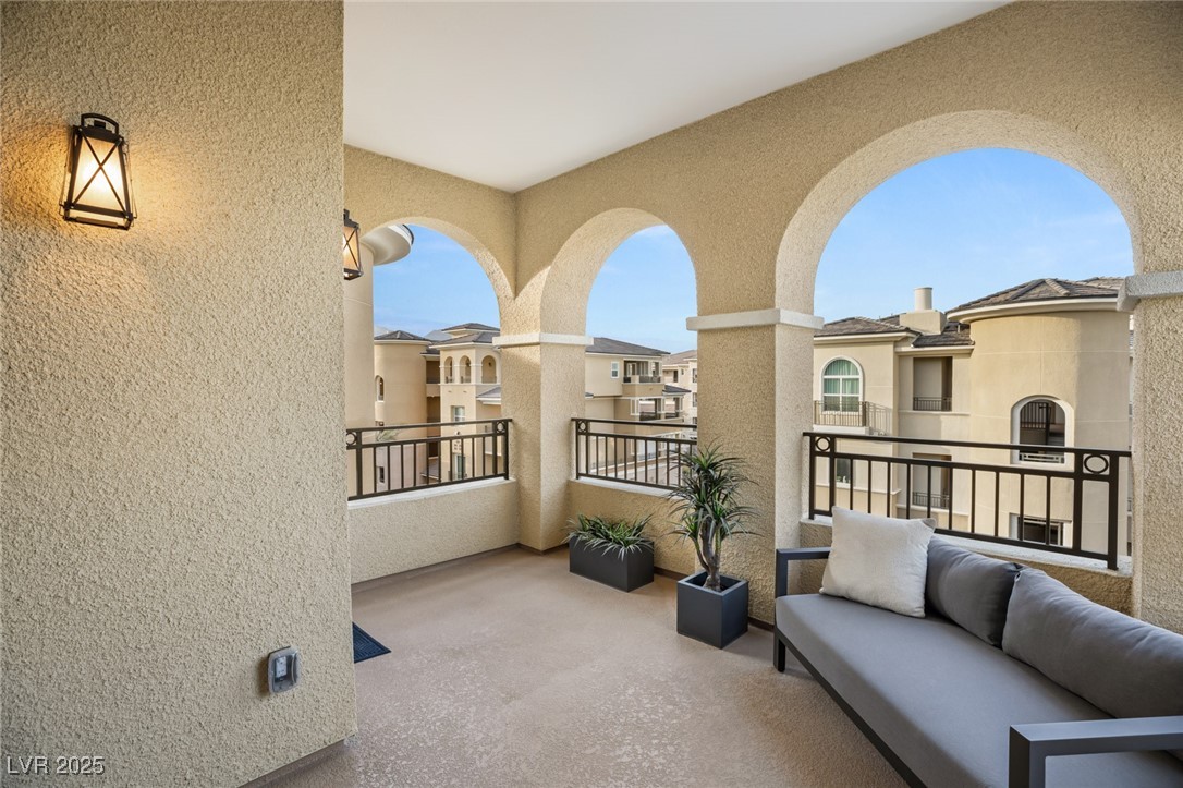 9145 Las Manaitas Avenue 401 Property Photo 49