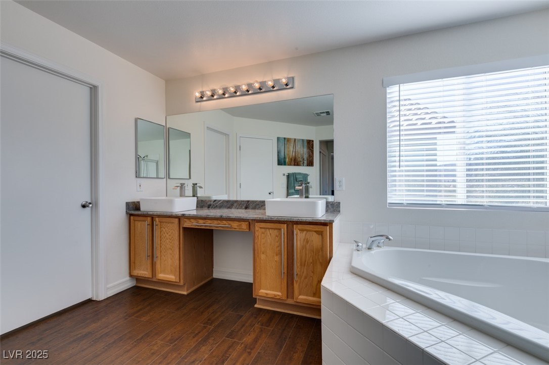 5859 Noble Stand Street Property Photo 15
