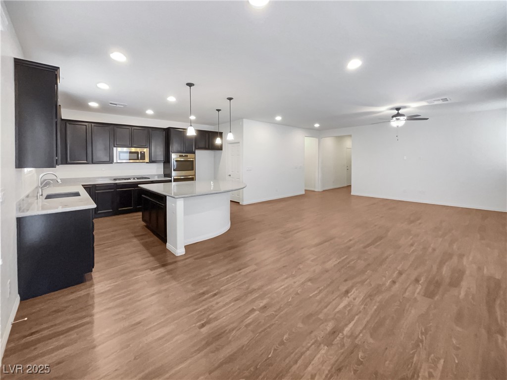6220 Cotinga Street Property Photo 10