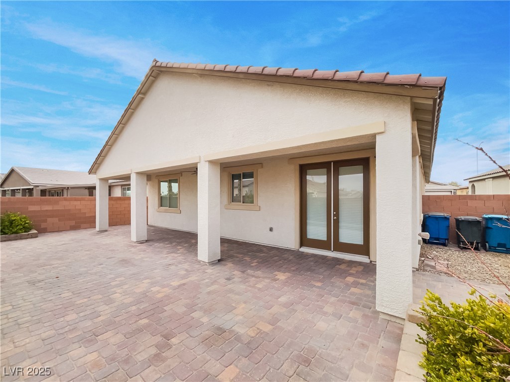 6220 Cotinga Street Property Photo 21