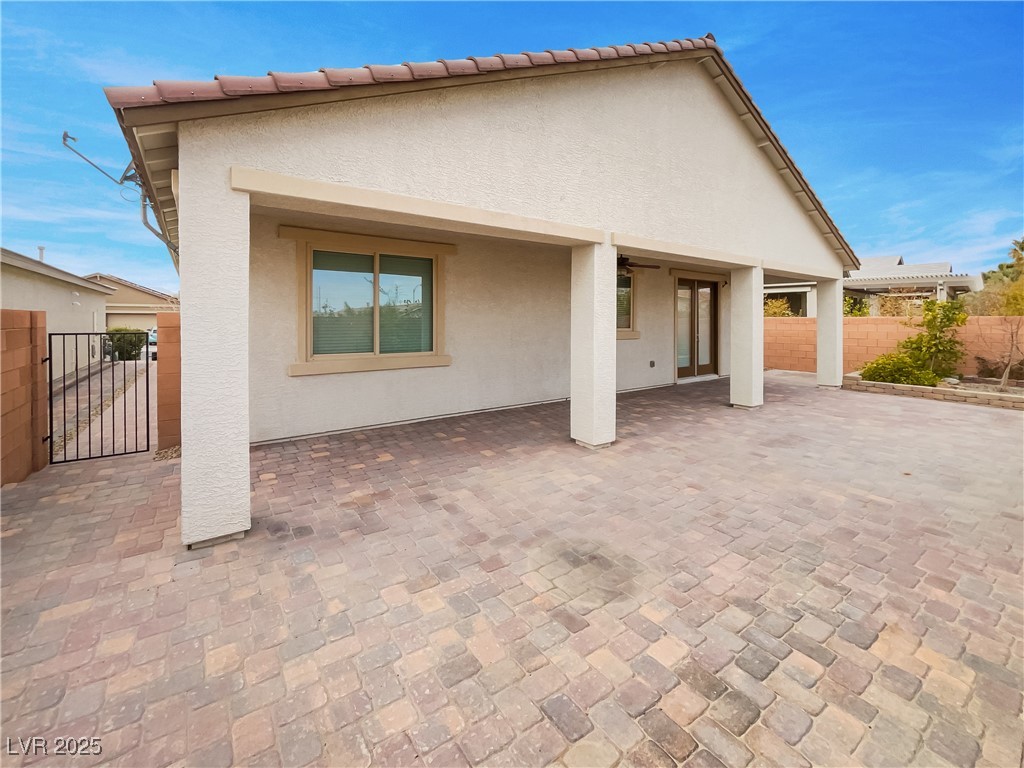 6220 Cotinga Street Property Photo 22