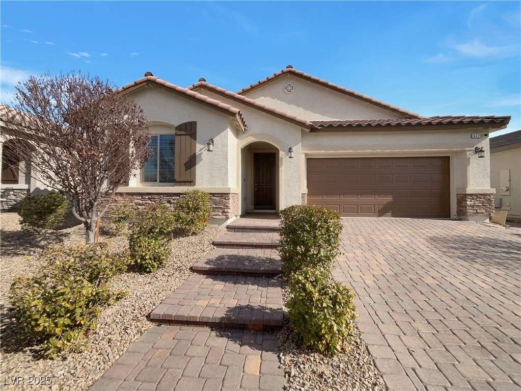 6220 Cotinga Street Property Photo 23