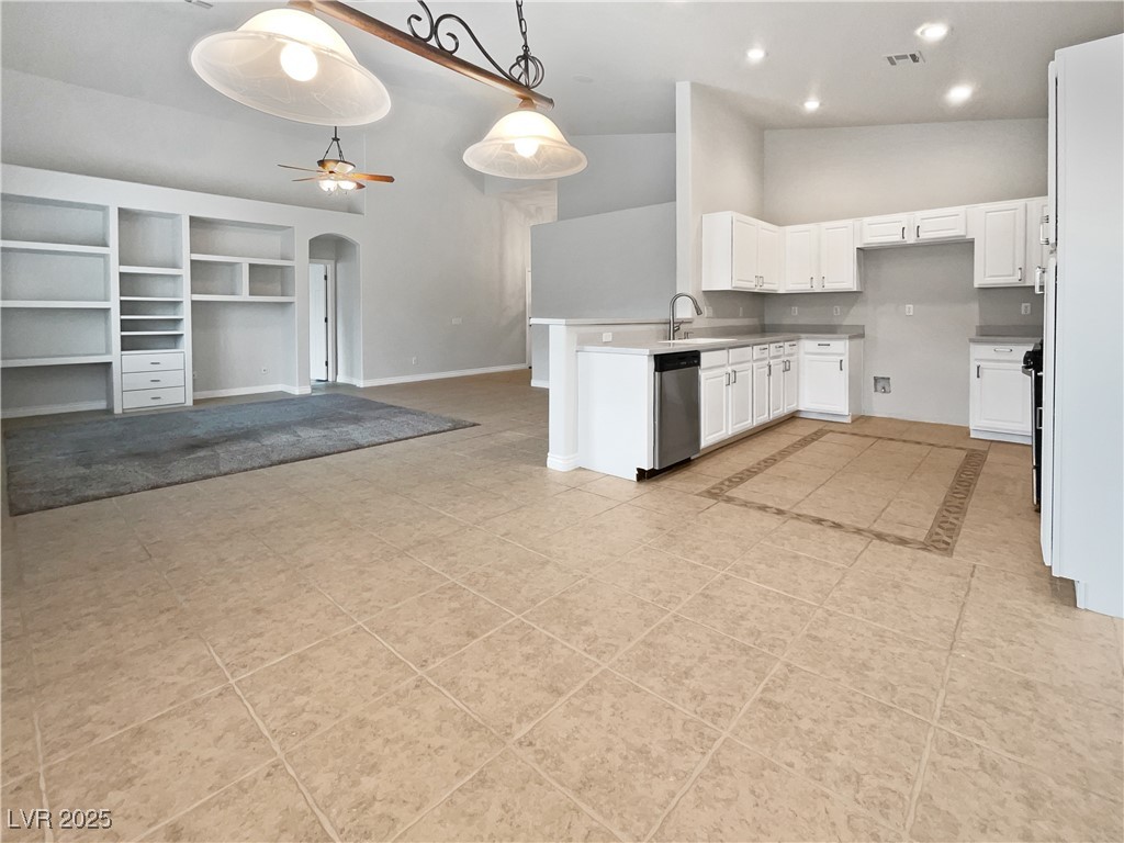 10809 Windrose Point Avenue Property Photo 12
