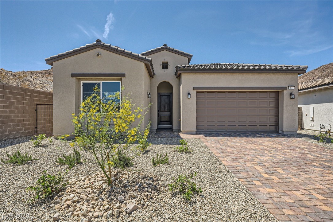 63 Ibiza Lake Drive Property Photo 1