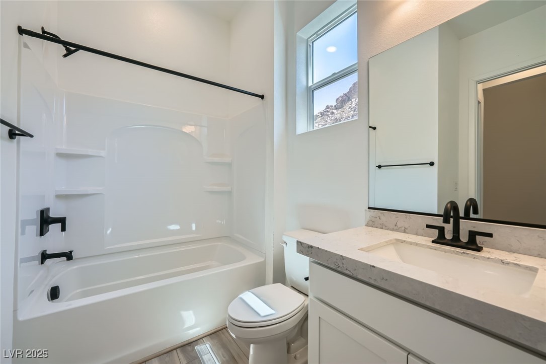 63 Ibiza Lake Drive Property Photo 9