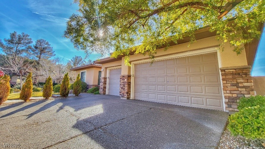 2 Kittansett Loop Property Photo 3