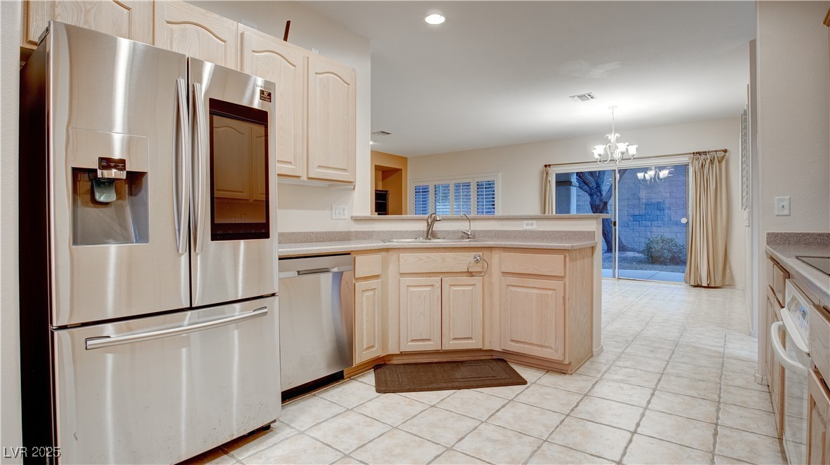 2771 Fort Myer Avenue Property Photo 10