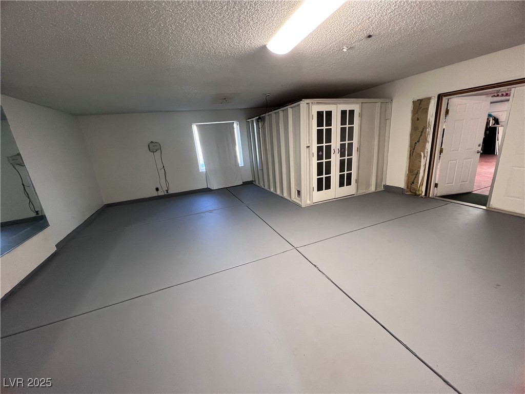 7415 Constantinople Avenue Property Photo 9
