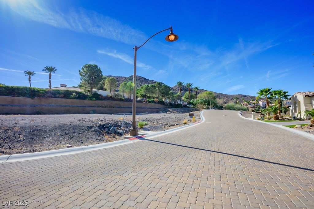 5 Carmenere Court Property Photo 7