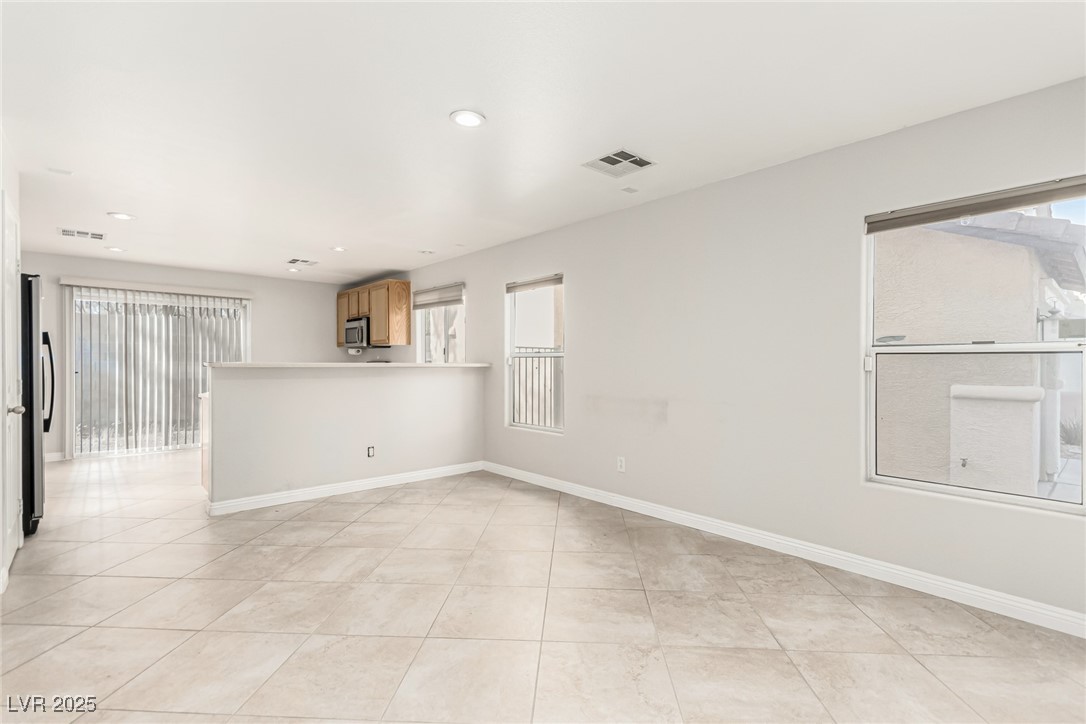 7239 Proud Patriot Street Property Photo 6