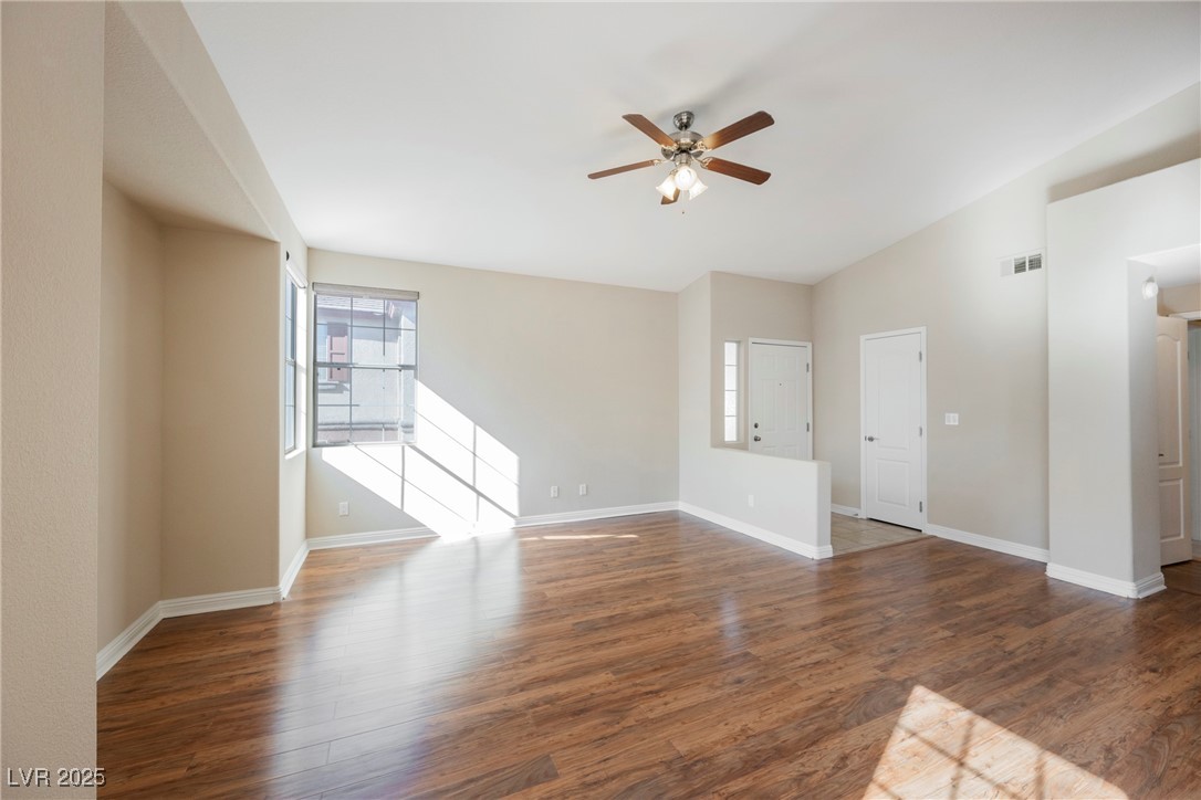 10233 King Henry Avenue 203 Property Photo 4