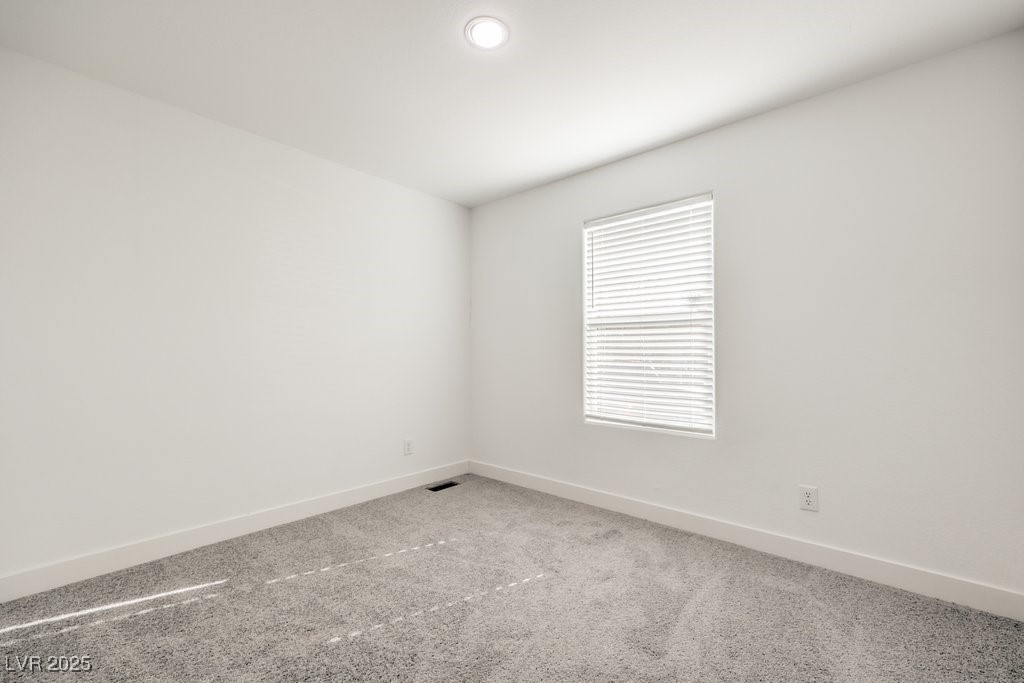 6240 Yellowstone Avenue Property Photo 23