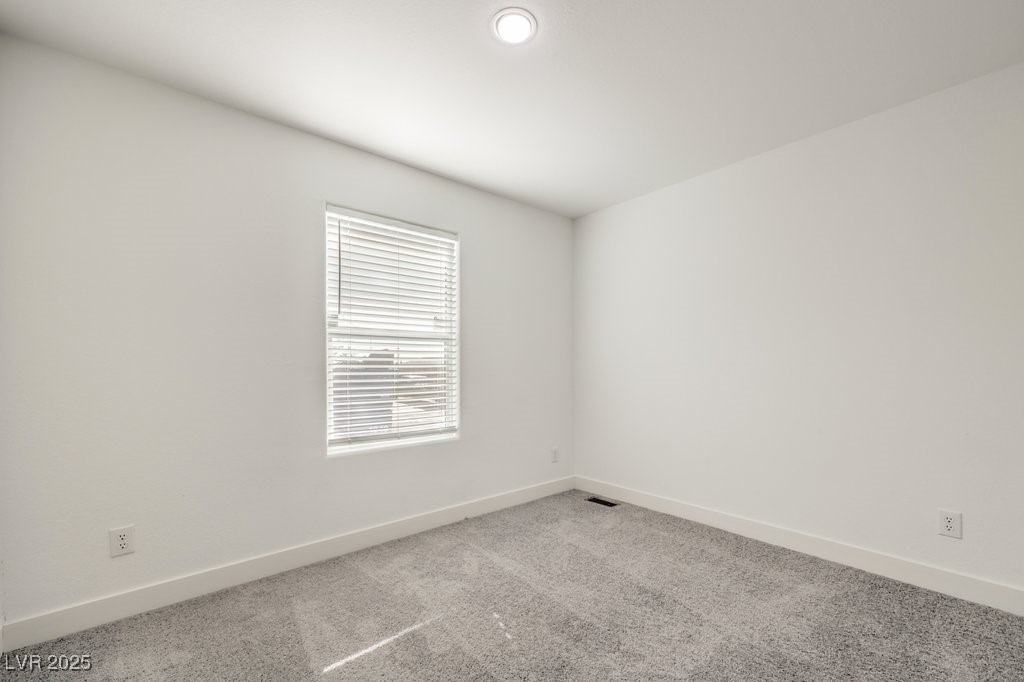 6240 Yellowstone Avenue Property Photo 28