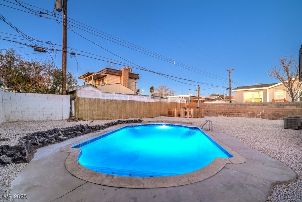 6240 Yellowstone Avenue Property Photo 35