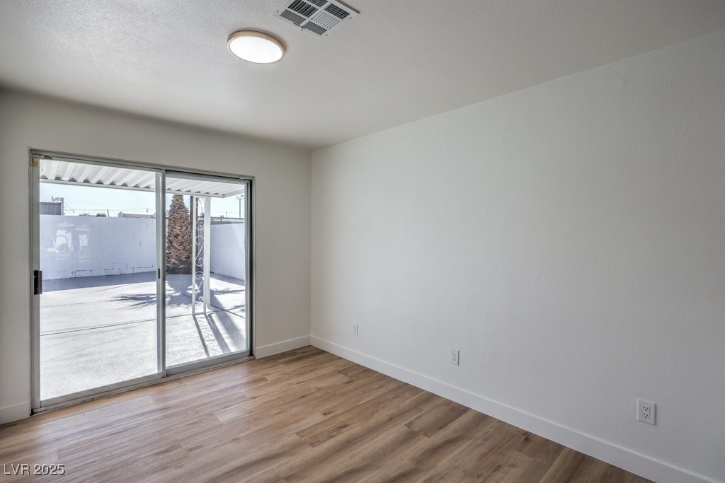 3012 Holly Hill Avenue Property Photo 17