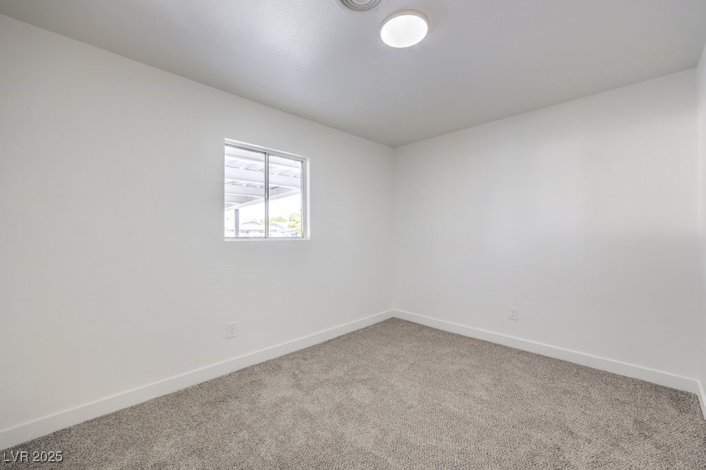 3012 Holly Hill Avenue Property Photo 28