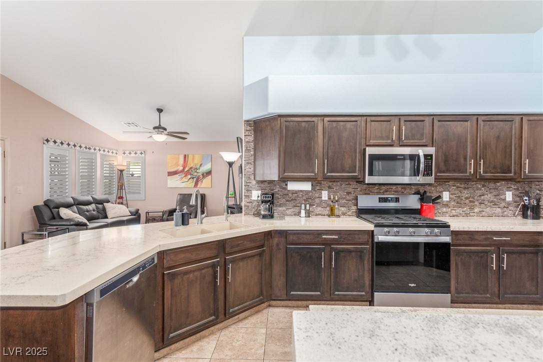 4826 Polar Lights Court Property Photo 25