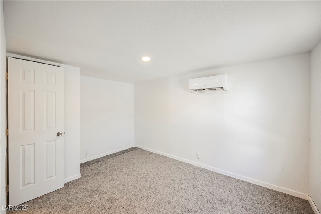 6362 South Hawkins Way Property Photo 8
