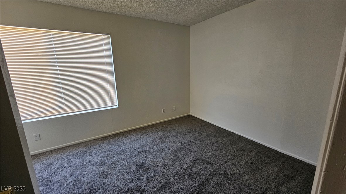 6772 Ledgewood Drive Property Photo 11