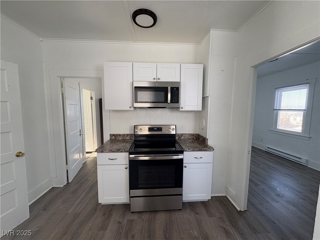 5 Avenue B Property Photo 3