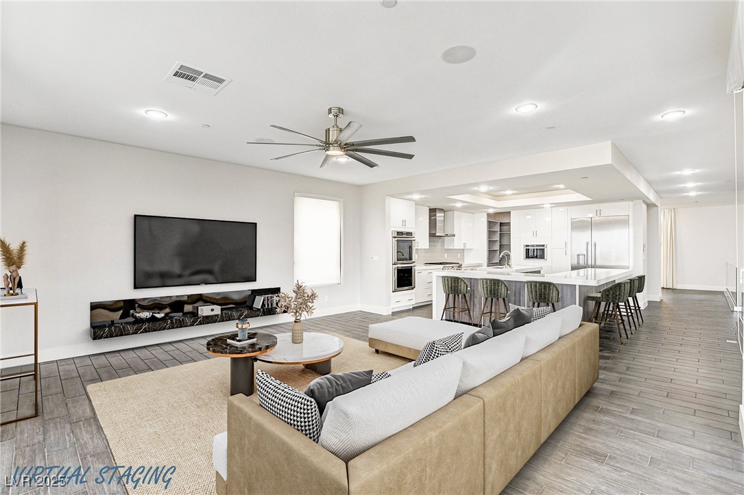 2272 Horizon Light Court Property Photo 16