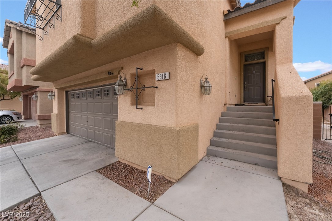 5916 Magic Oak Street Property Photo 4