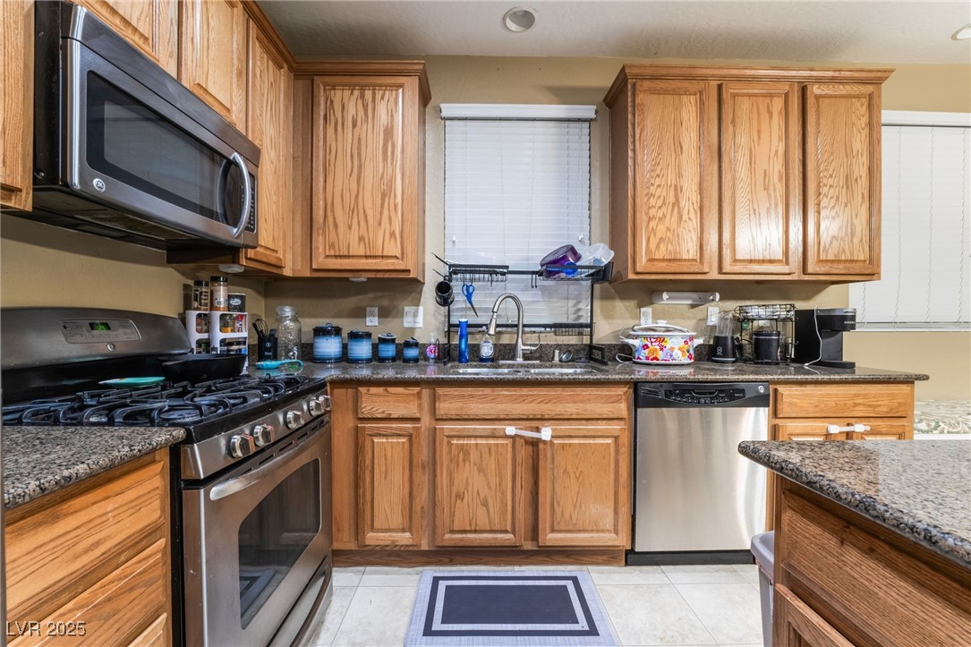 5916 Magic Oak Street Property Photo 7