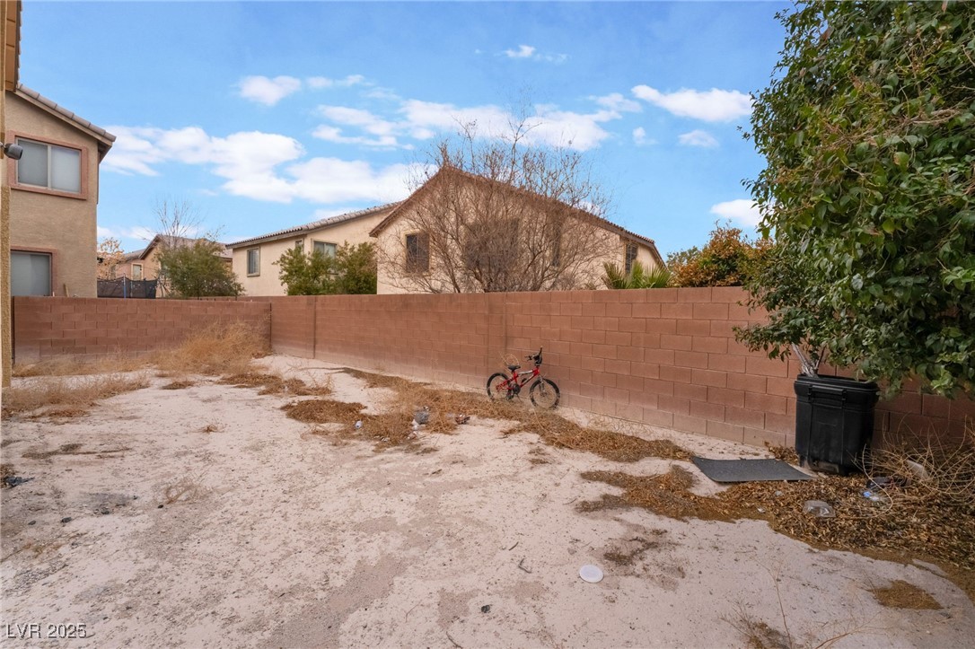 5916 Magic Oak Street Property Photo 35
