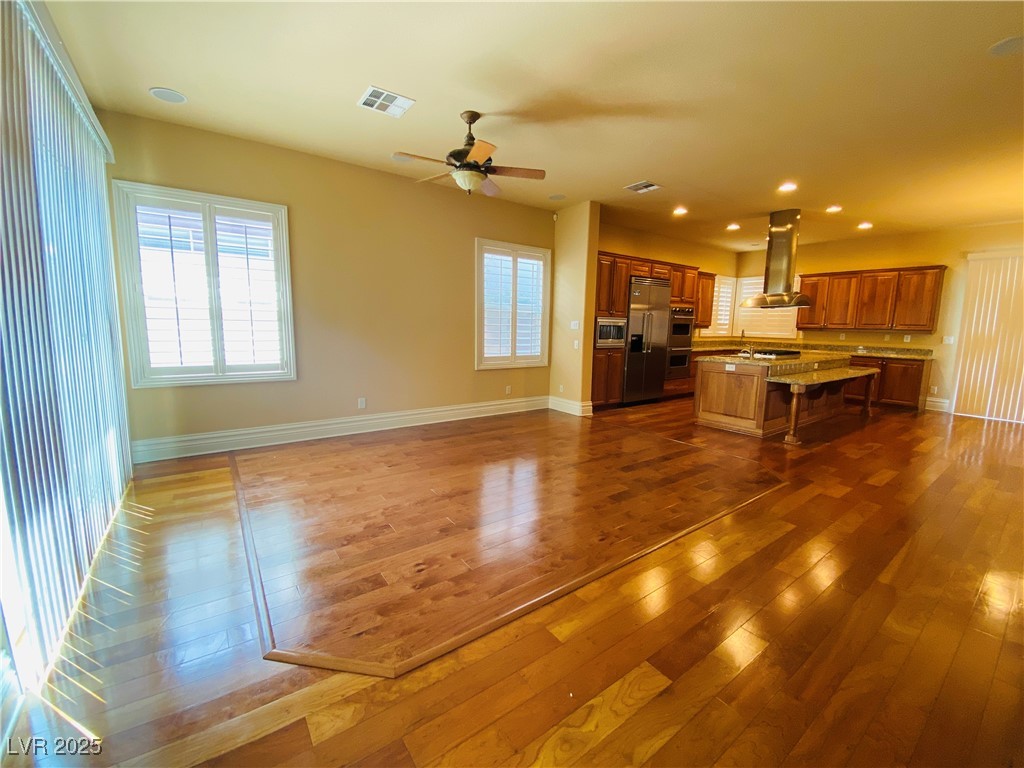 158 Crooked Putter Drive Property Photo 3