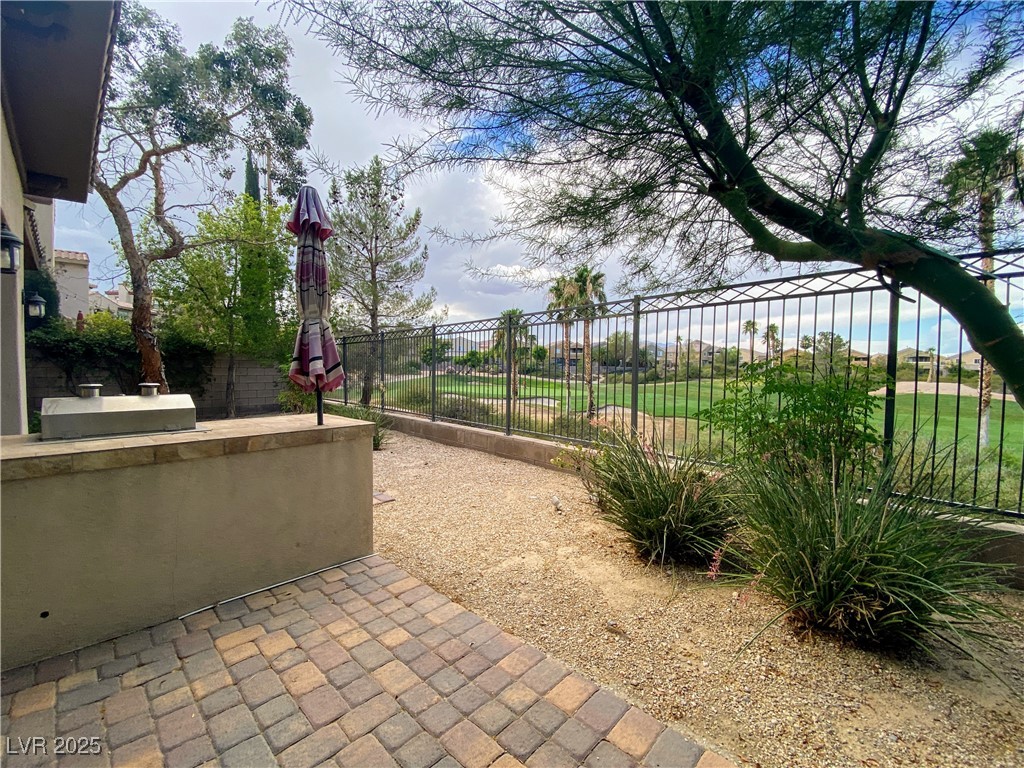158 Crooked Putter Drive Property Photo 42