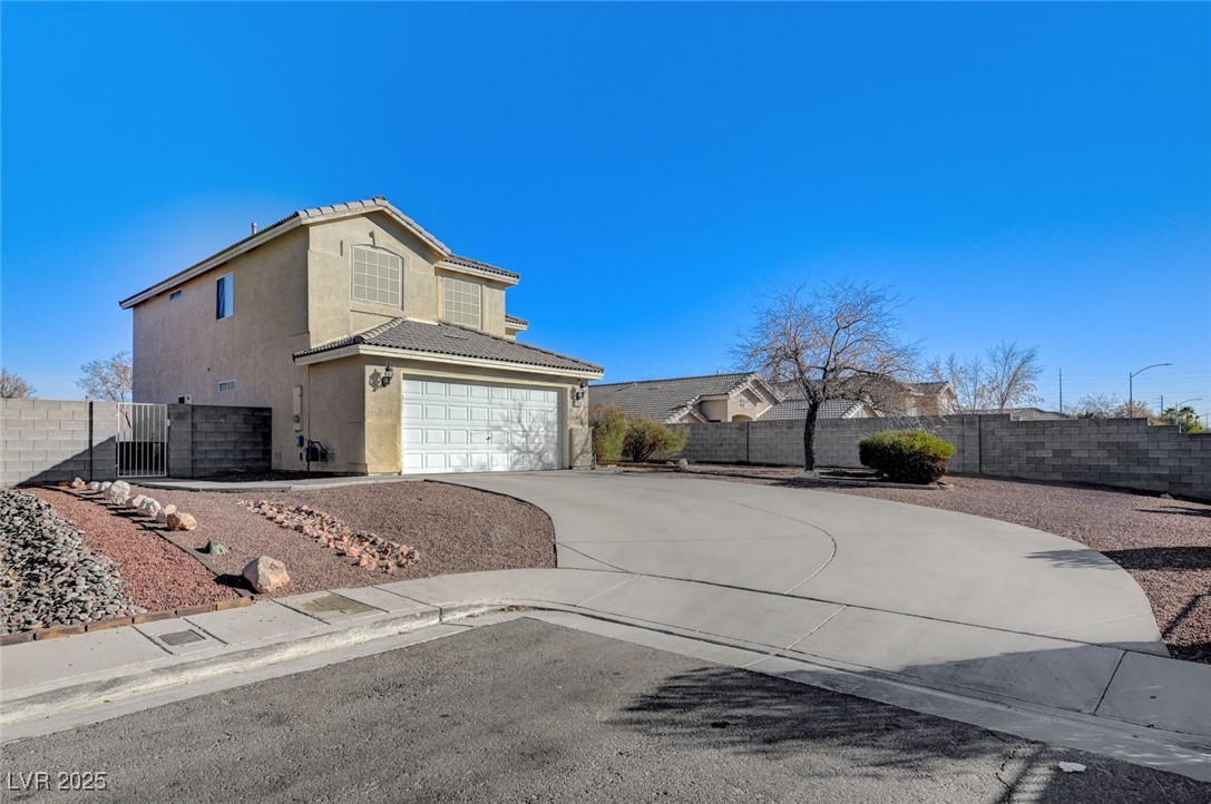 2526 Rocky Countryside Street Property Photo 2